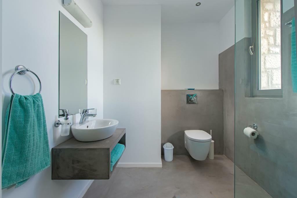 Luxury Villa Hera With Private Pool 아판토우 외부 사진