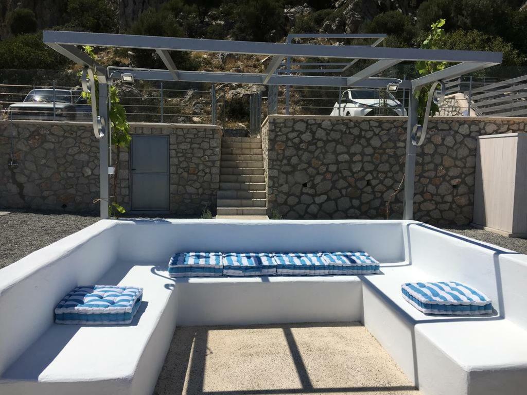 Luxury Villa Hera With Private Pool 아판토우 외부 사진