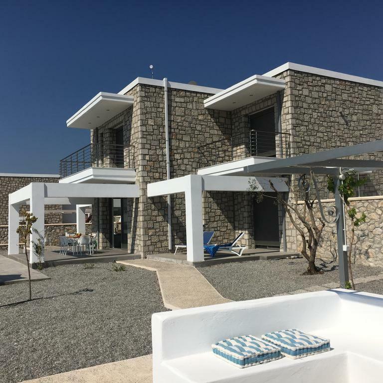 Luxury Villa Hera With Private Pool 아판토우 외부 사진